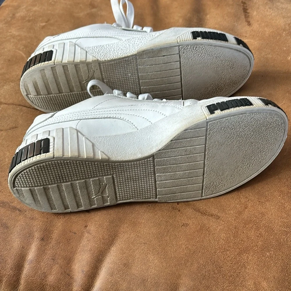 Puma women’s white leather size 10 - Picture 5 of 5